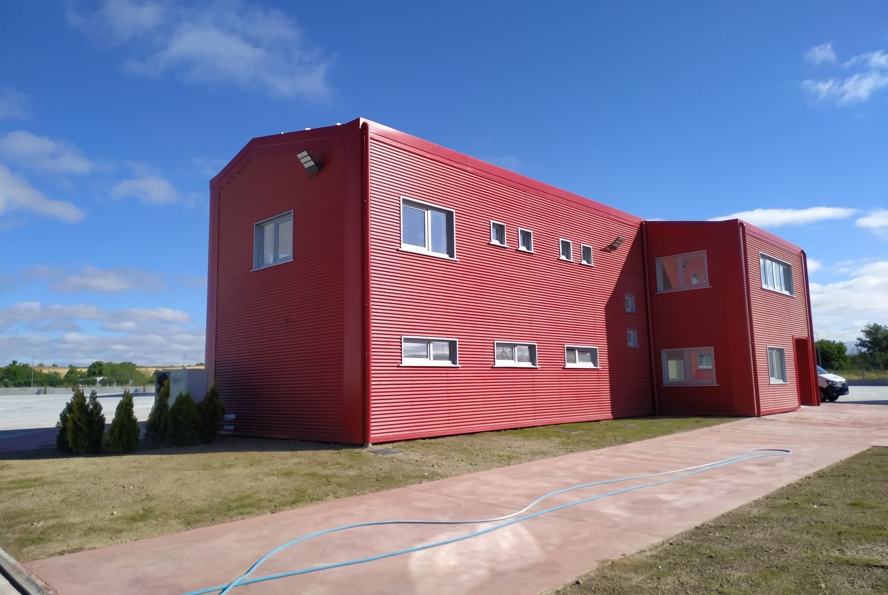 Edificio de Oficinas y Nave, Polígono de Venta de Baños, Palencia