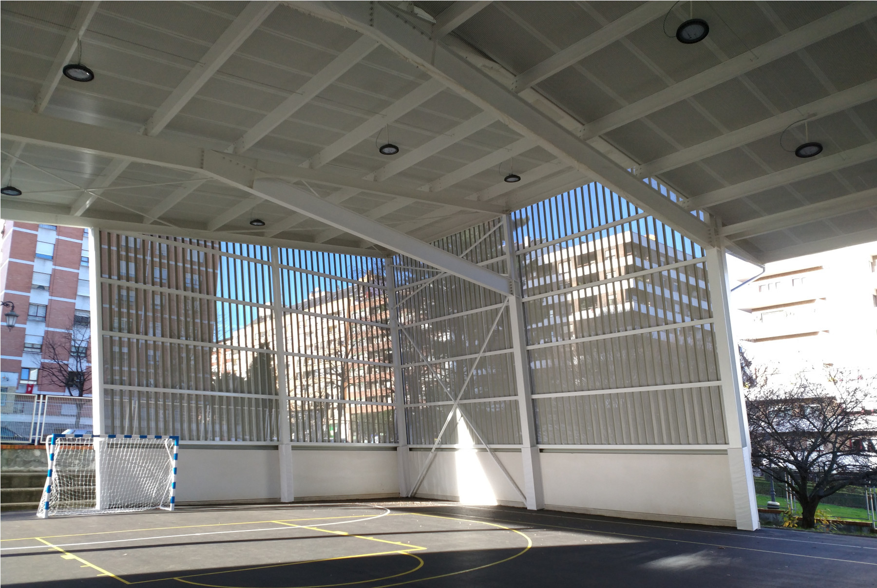 Cubrición de Pistas Polideportivas en Colegio Público Buenavista I, Colegio Público Buenavista II, Colegio Público Ventanielles (Oviedo)