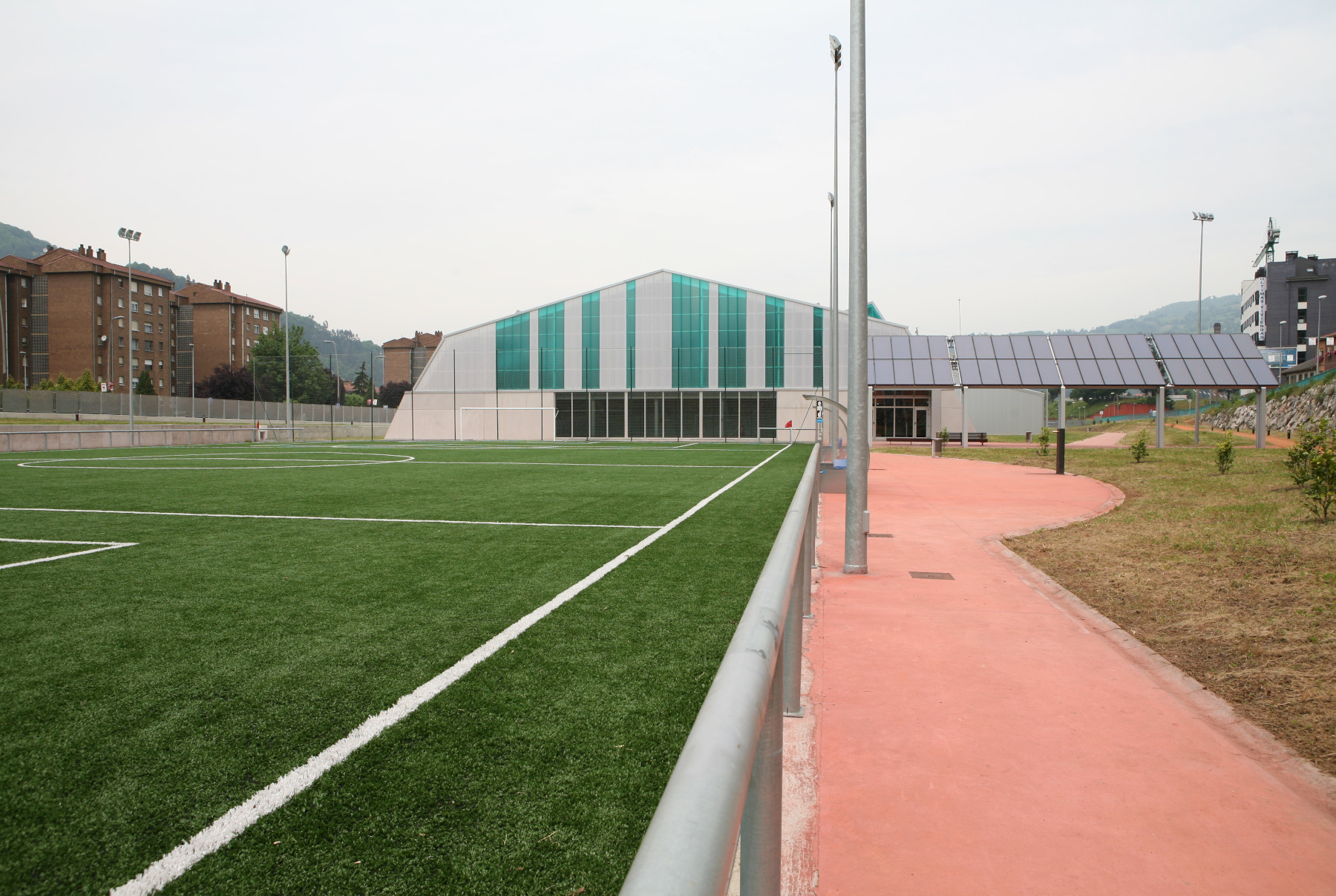 Instalaciones Deportivas Universitarias - MIERES