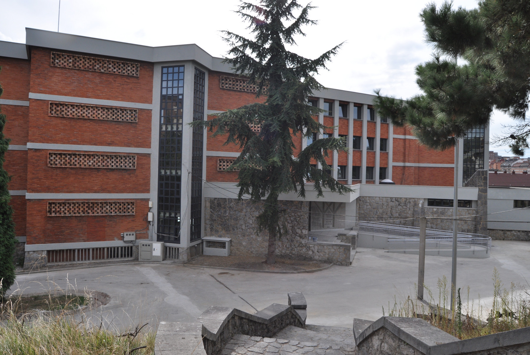Rehabilitación Colegio Mayor América - OVIEDO