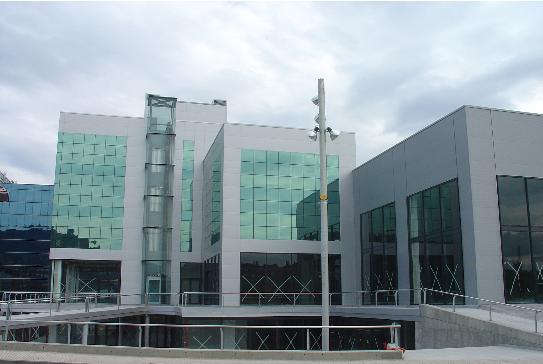 Edificio de Oficinas - OVIEDO