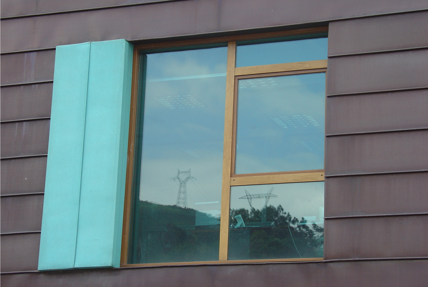 Edificio de Oficinas y Nave - OLLONIEGO