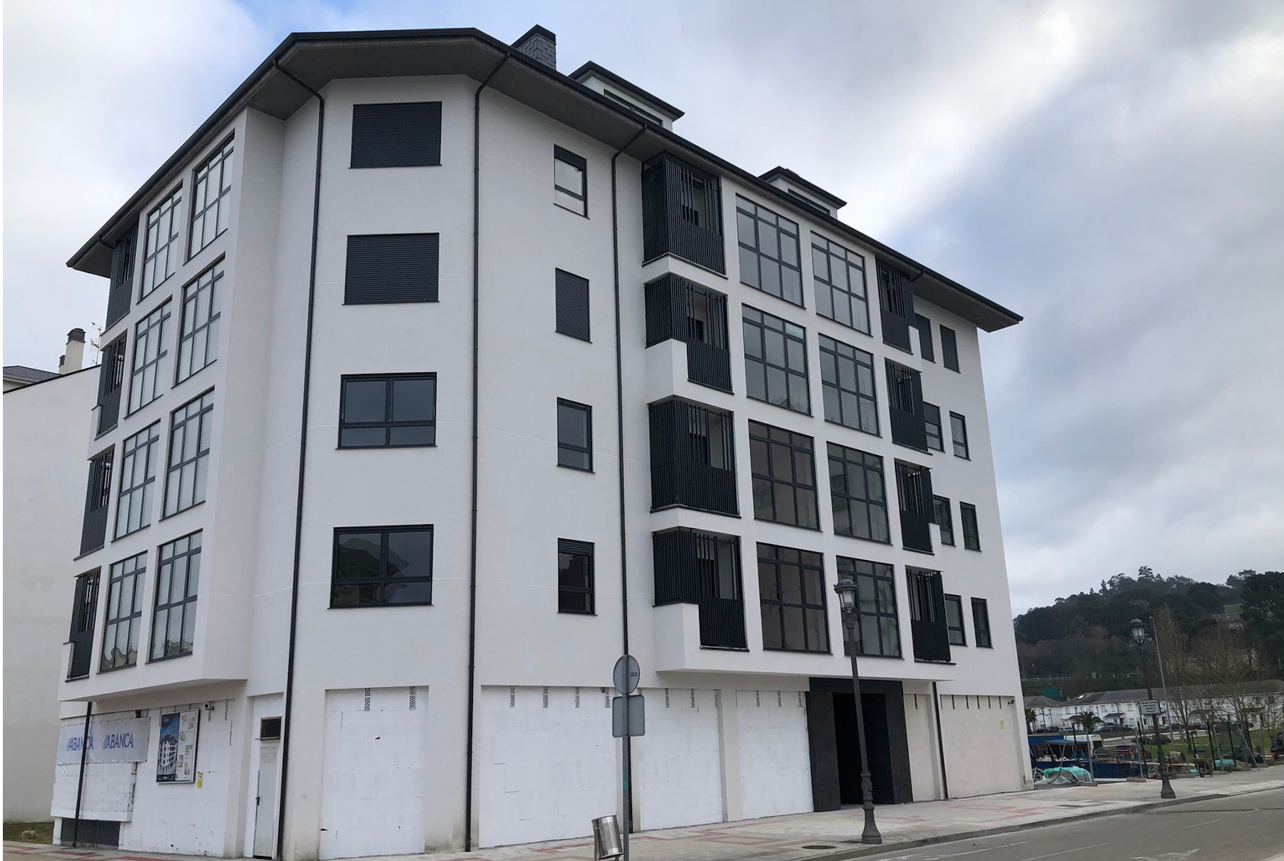 Edificio de Viviendas en C/Luis Méndez Calzada, Navia, Asturias
