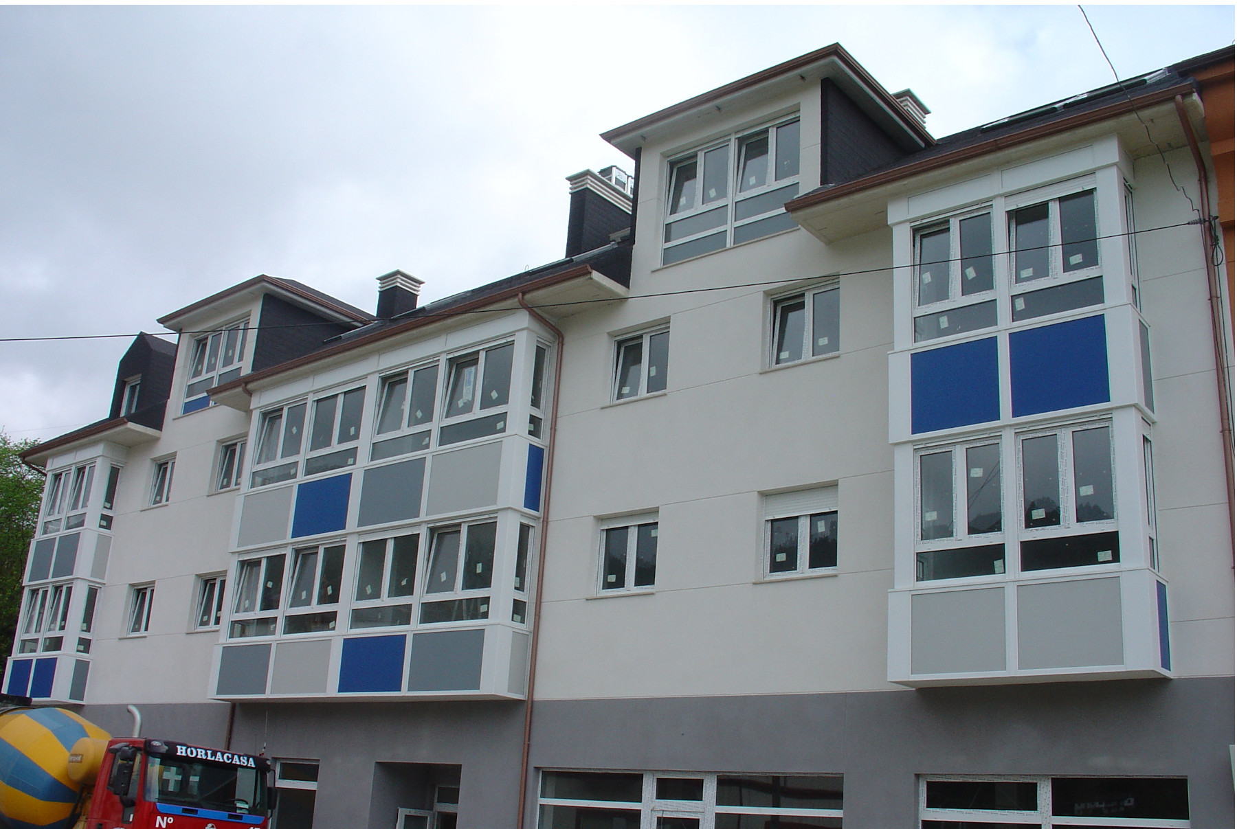 Edificio de Viviendas en Trevías, Valdés, Asturias