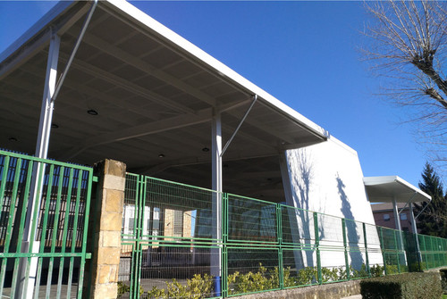 Cubrición de Pistas Polideportivas en Colegio Público Buenavista I, Colegio Público Buenavista II, Colegio Público Ventanielles (Oviedo)